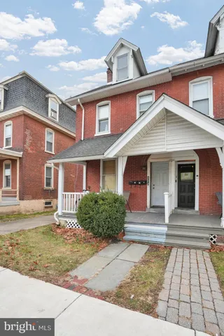 $359,900 | 174 East Main Street, Lansdale, PA 19446