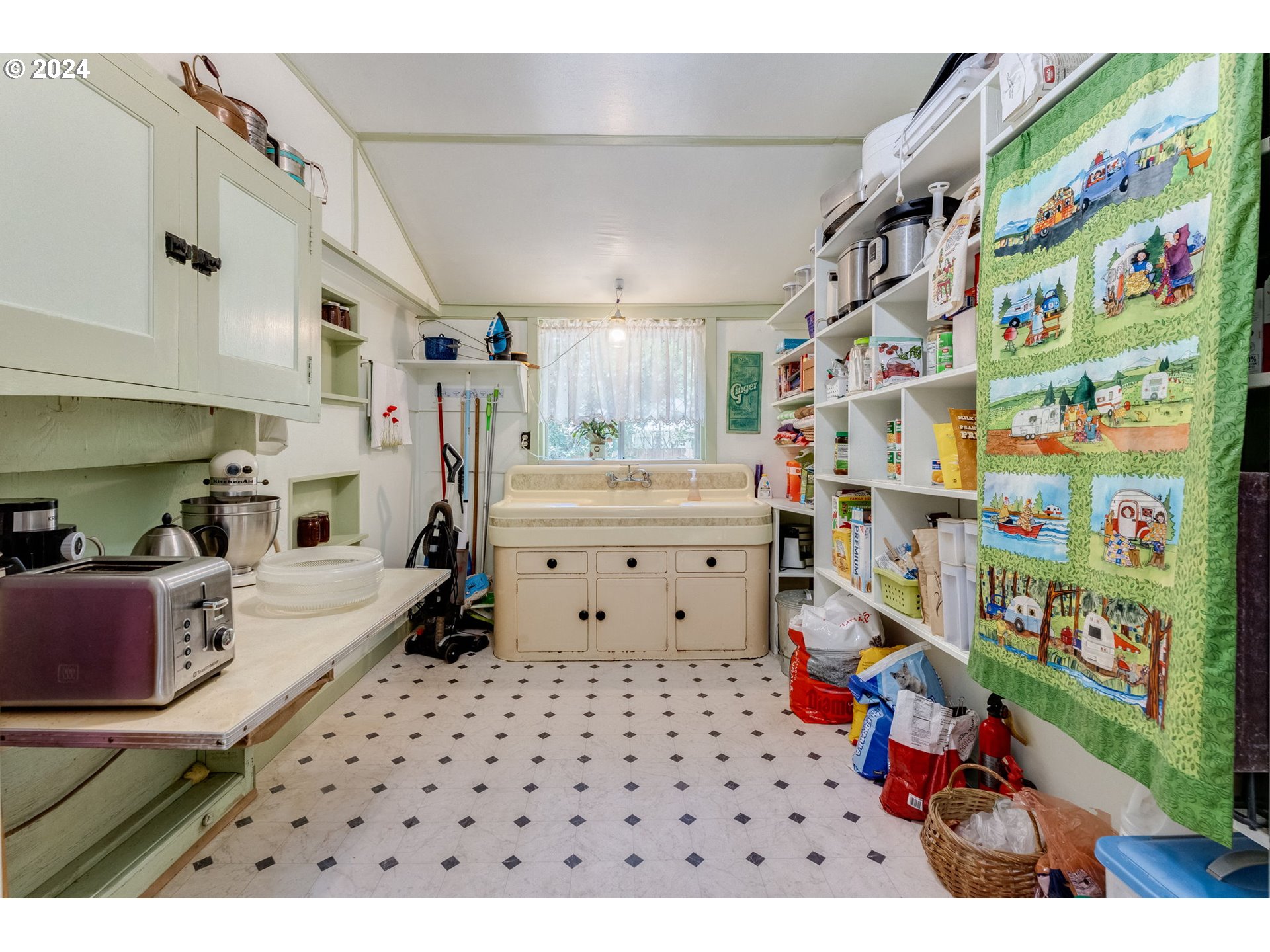 31852 South Shady Dell Road Molalla, OR 97038 - Photo 17 of 42 Gallery Image 17