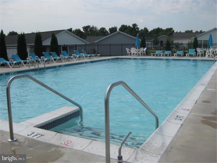 86 Westin Road Douglassville, PA 19518 - Photo 39 of 42 Community Pool