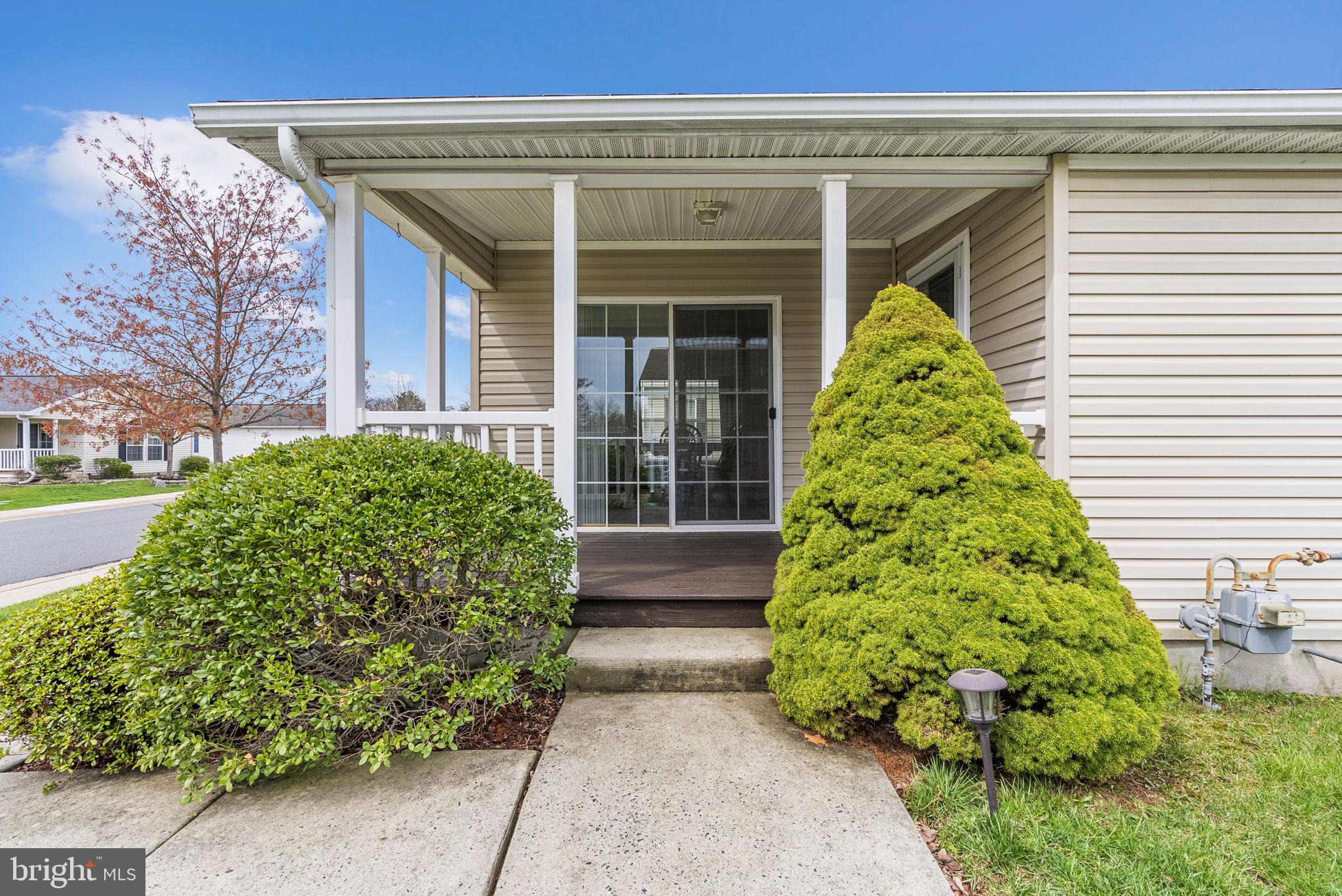 86 Westin Road Douglassville, PA 19518 - Photo 7 of 42 Front Entryway