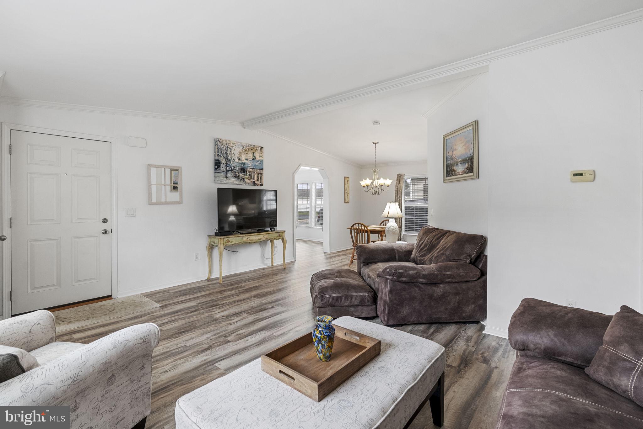 86 Westin Road Douglassville, PA 19518 - Photo 10 of 42 Spacious Livingroom