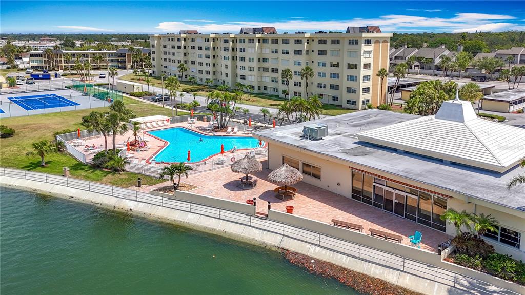 4725 Cove Circle, Unit 908 St. Petersburg, FL 33708 - Photo 41 of 61