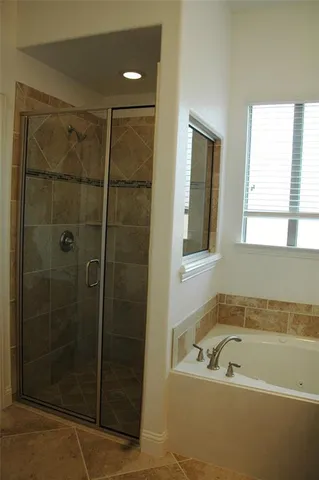 $2,500 | 8369 Blue Periwinkle Lane, Fort Worth, TX 76123