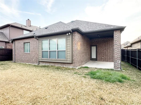 $2,500 | 8369 Blue Periwinkle Lane, Fort Worth, TX 76123