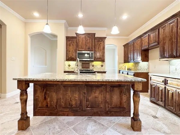 $2,500 | 8369 Blue Periwinkle Lane, Fort Worth, TX 76123