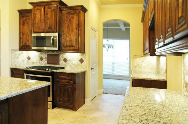 $2,500 | 8369 Blue Periwinkle Lane, Fort Worth, TX 76123