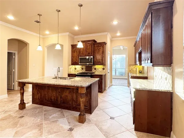 $2,500 | 8369 Blue Periwinkle Lane, Fort Worth, TX 76123