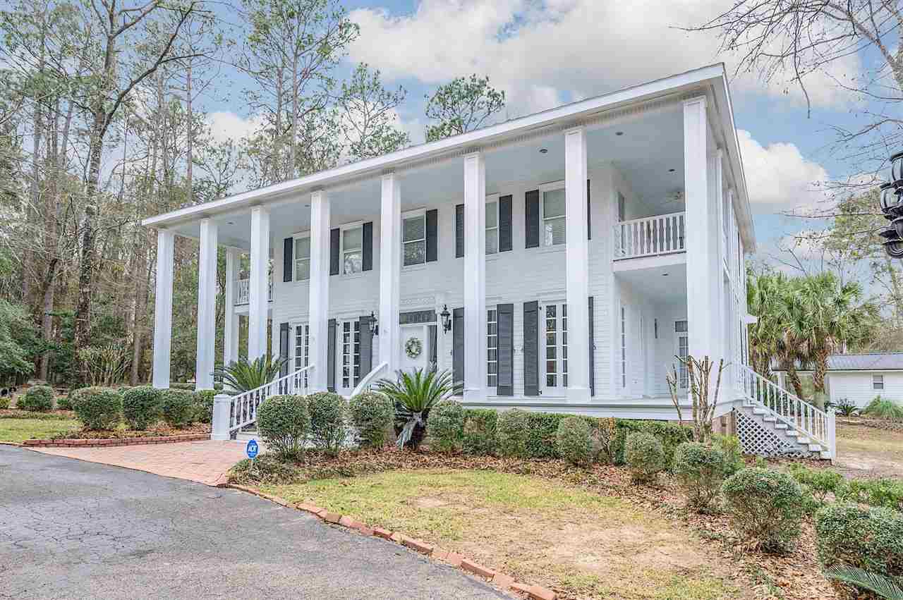 680 Whippoorwill Lane Atmore, AL 36502 - Photo 3 of 45