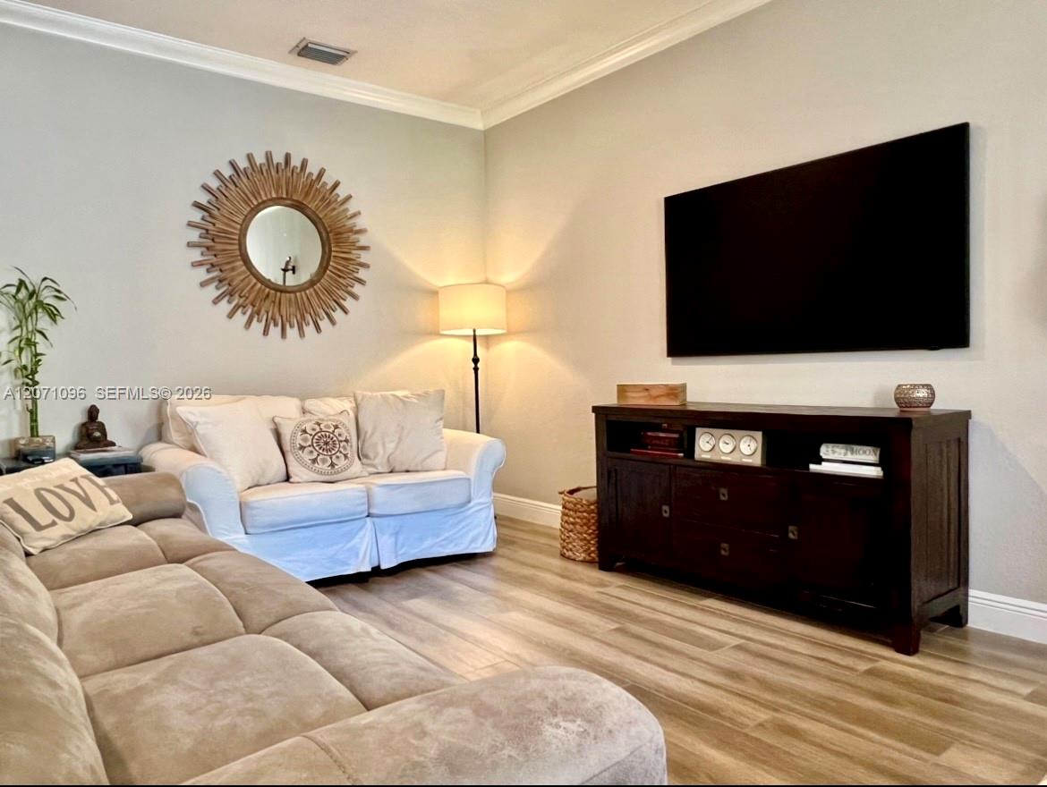 12354 Southwest 124th Path Miami, FL 33186 - Photo 8 of 34 Gallery Image 8