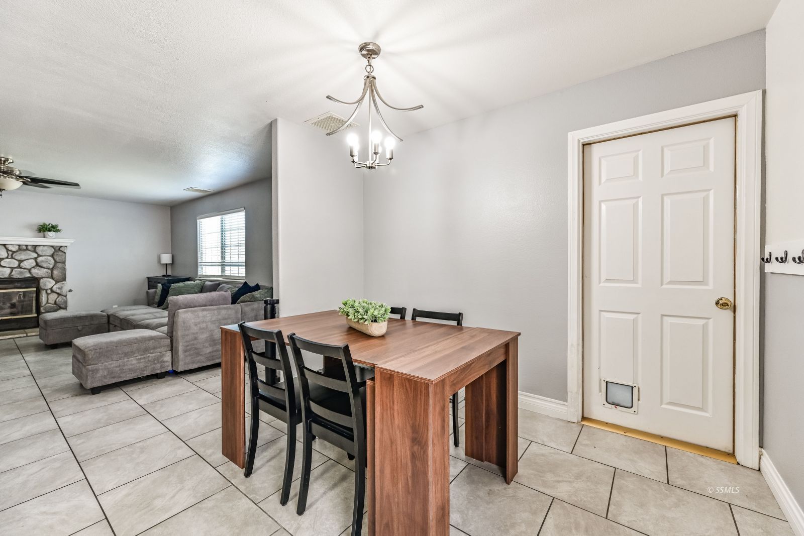 1405 South McCall Street Ridgecrest, CA 93555 - Photo 9 of 25
