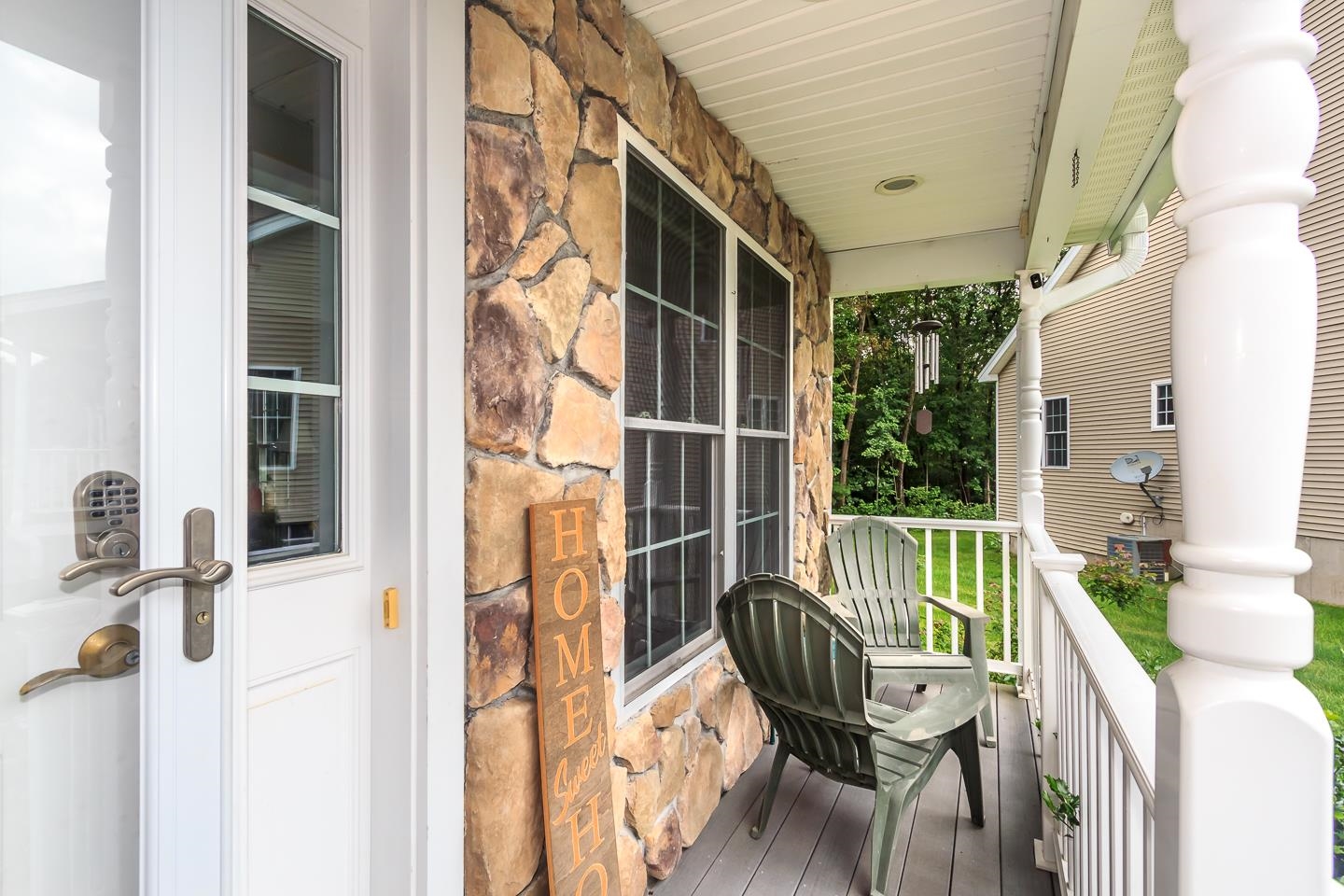 31 Arbor Circle Litchfield, NH 03052 - Photo 13 of 33