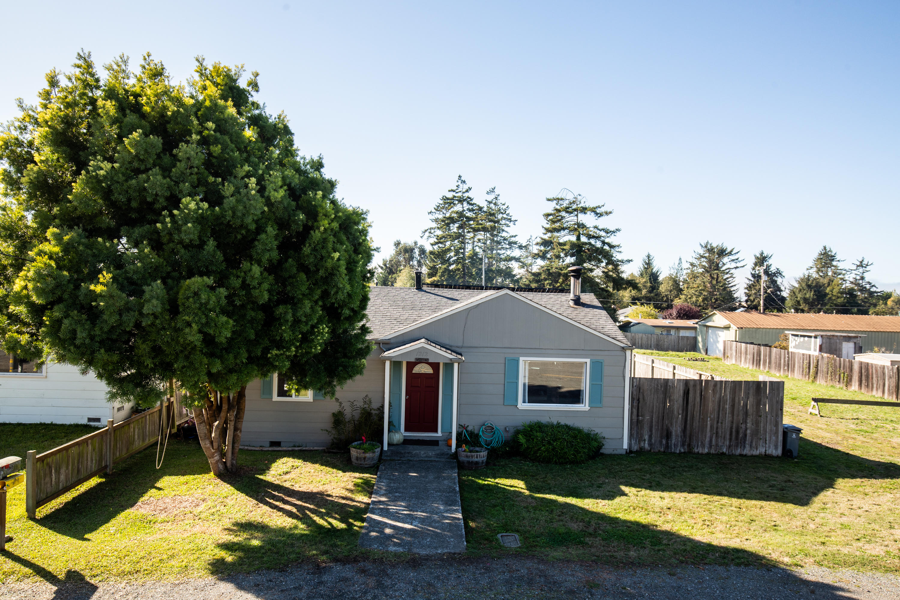 1212 John Hill Road Eureka, CA 95501 - Photo 3 of 24