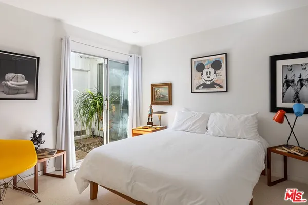 $10,000 | 4965 Calvin Avenue, Tarzana, CA 91356