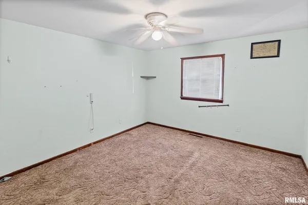 $154,000 | 8 Ronnies Terrace, Centralia, IL 62801