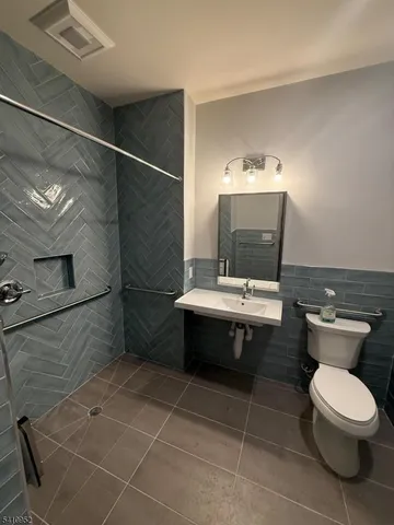 $1,550 | 70 West Grand Street, Elizabeth, NJ 07202