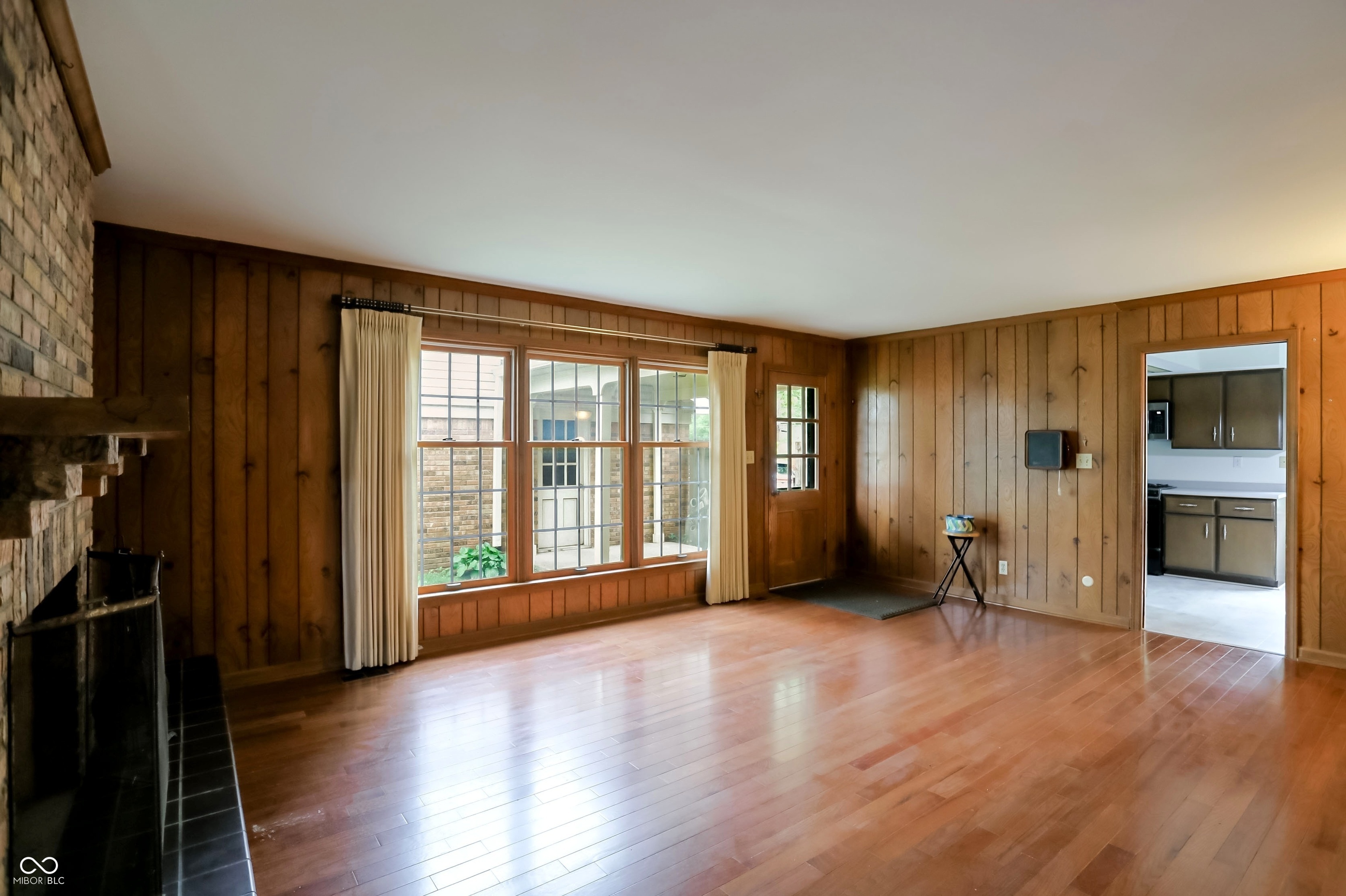 7363 Johnson Road Indianapolis, IN 46250 - Photo 13 of 77
