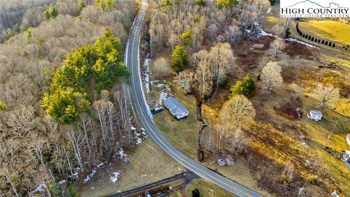 1653 Black Bear Inn Road West Jefferson, NC 28694 - Photo 29 of 31
