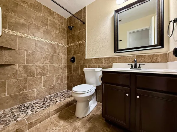 $2,500 | 19011 Bressingham Drive, Tomball, TX 77375