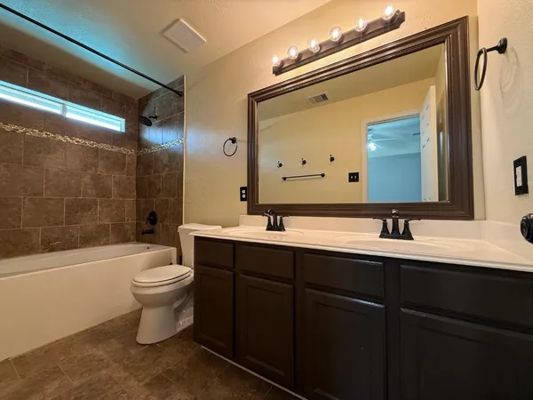 $2,500 | 19011 Bressingham Drive, Tomball, TX 77375