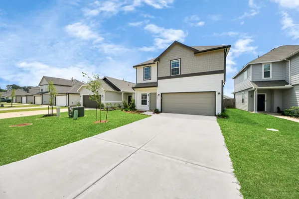 $2,450 | 2473 Carp Drive, Conroe, TX 77384