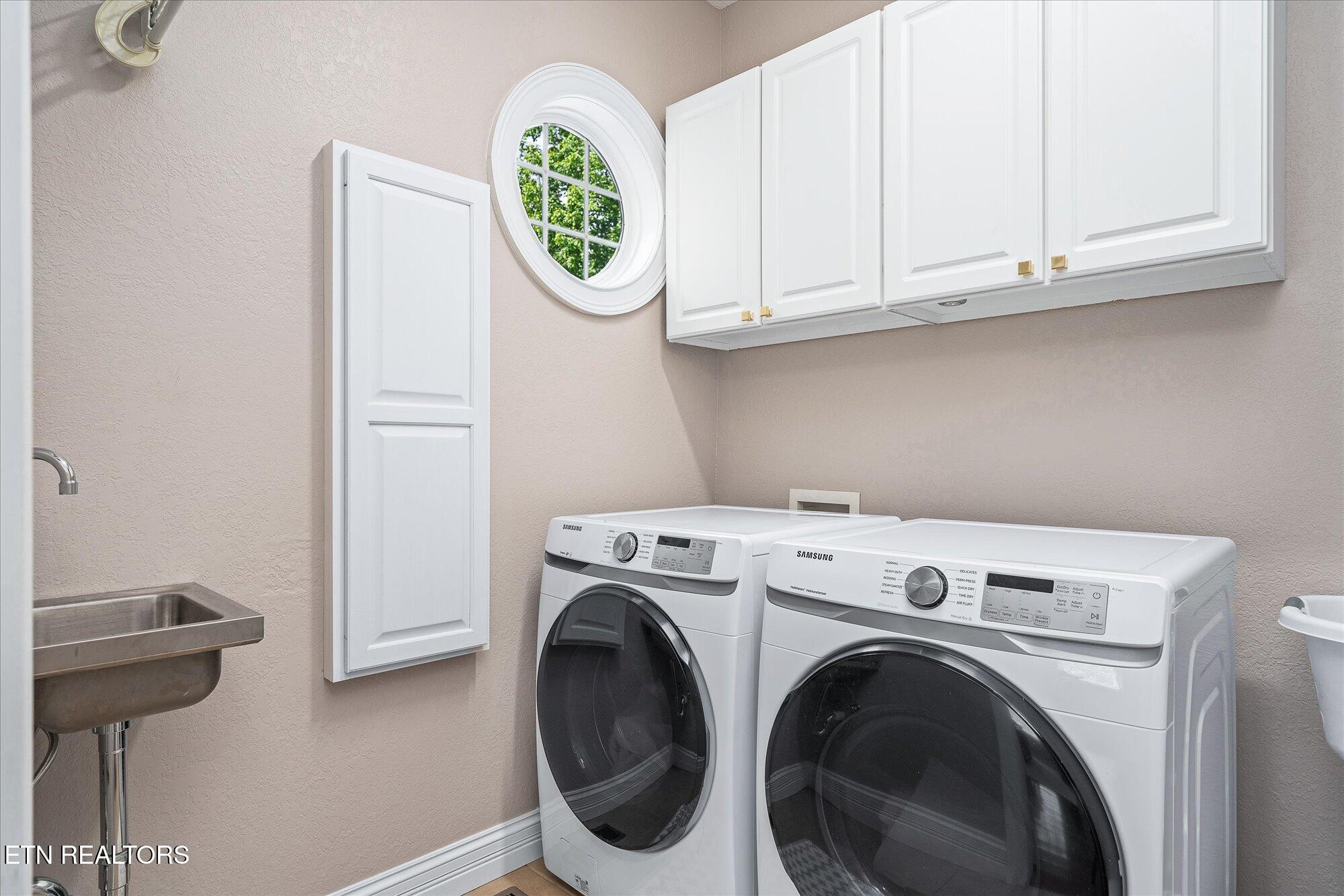 145 Pineridge Loop Crossville, TN 38558 - Photo 35 of 57 33a Laundry Room