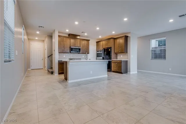 $2,600 | 10652 Glowing Dawn Avenue, Las Vegas, NV 89135