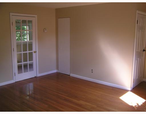 824 Bebout Road Venetia, PA 15367 - Photo 3 of 8 Dining Room.