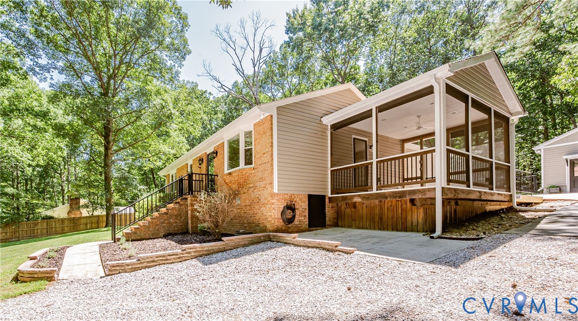 16110 Rowlett Road Chesterfield, VA 23838 - Photo 3 of 40 Gallery Image 3