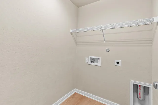 a view of utility room