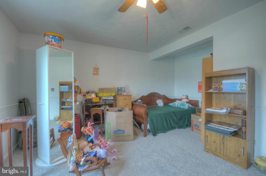 1092 Kesler Road Front Royal, VA 22630 - Photo 17 of 25 Basement Bedroom