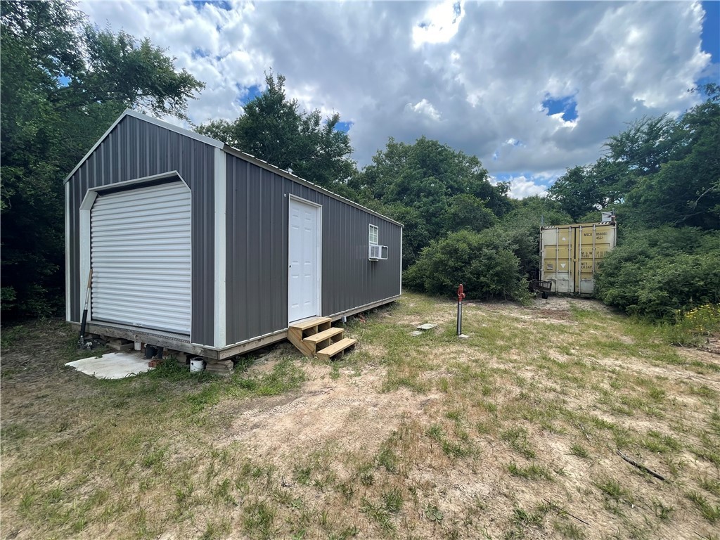 1692 Henry Prairie Road Franklin, TX 77856 - Photo 22 of 42