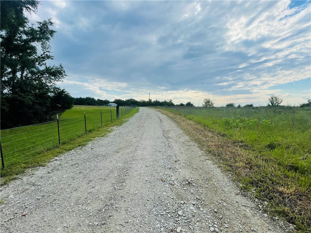 1692 Henry Prairie Road Franklin, TX 77856 - Photo 23 of 42