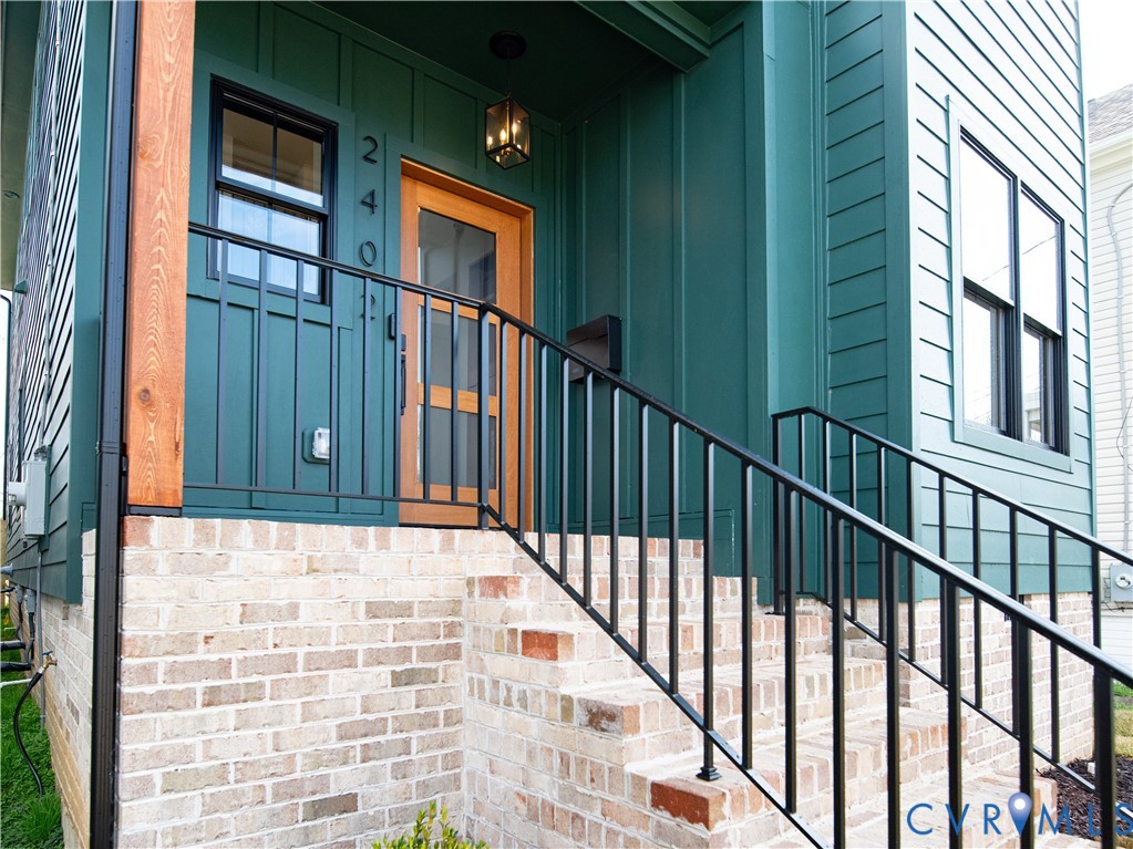 2402 Perry Street Richmond, VA 23225 - Photo 3 of 36