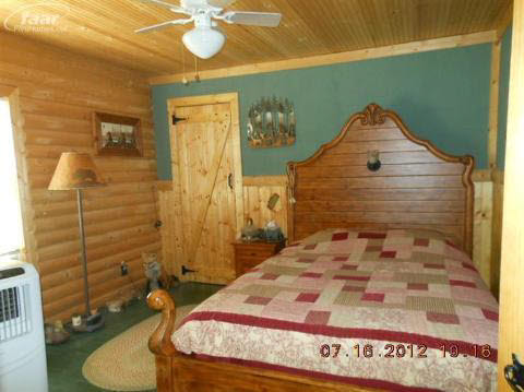 7661 West Darbee Road Fairgrove, MI 48733 - Photo 6 of 11 20185961-5.JPG