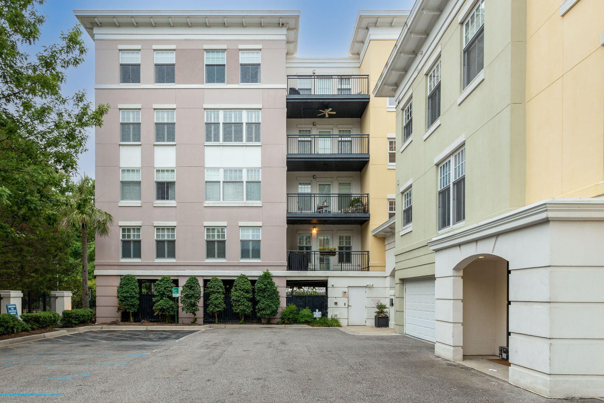 498 Albemarle Road, Unit 207 Charleston, SC 29407 - Photo 1 of 23 Front of building