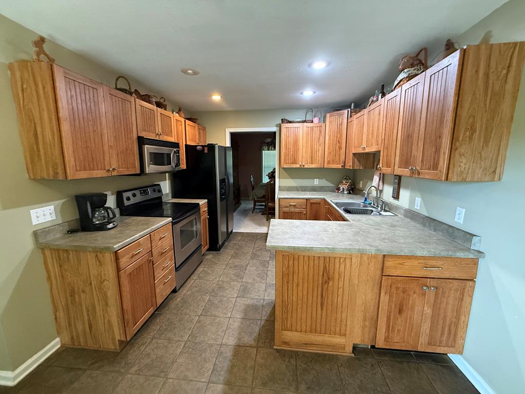 448 Soap Ridge Road Dugspur, VA 24325 - Photo 8 of 46 Gallery Image 8