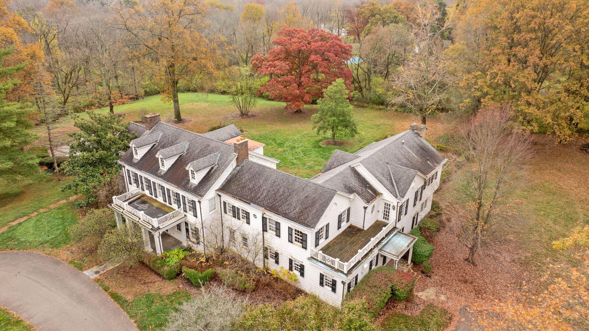 7805 Brill Road Cincinnati, OH 45243 - Photo 5 of 139 5-web-or-mls-7805BrillRoad_Hommati102 (4