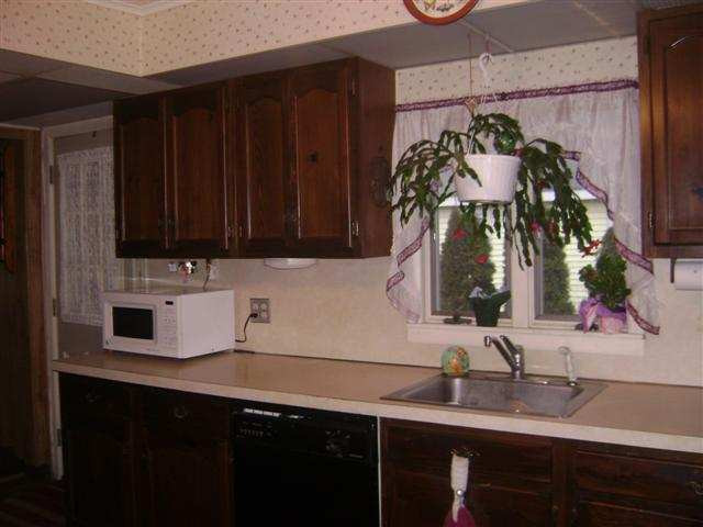 4 A Katherine Road Colonie, NY 12205 - Photo 3 of 8 Photo 3