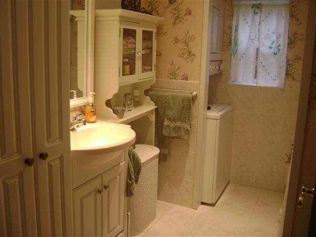 4 A Katherine Road Colonie, NY 12205 - Photo 5 of 8 Photo 5
