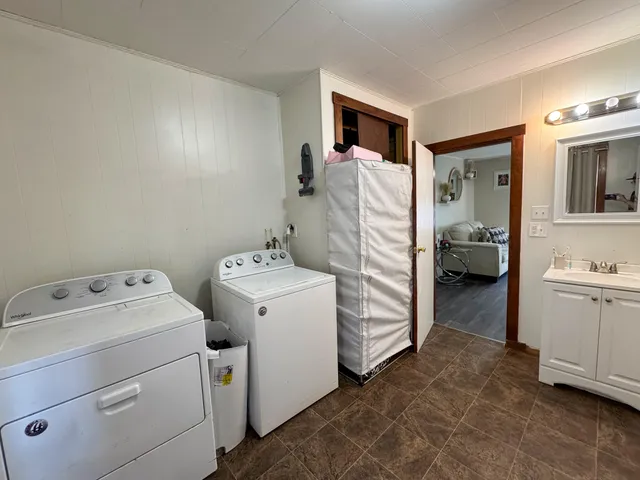 $139,000 | 41 Katahdin Avenue, Millinocket, ME 04462