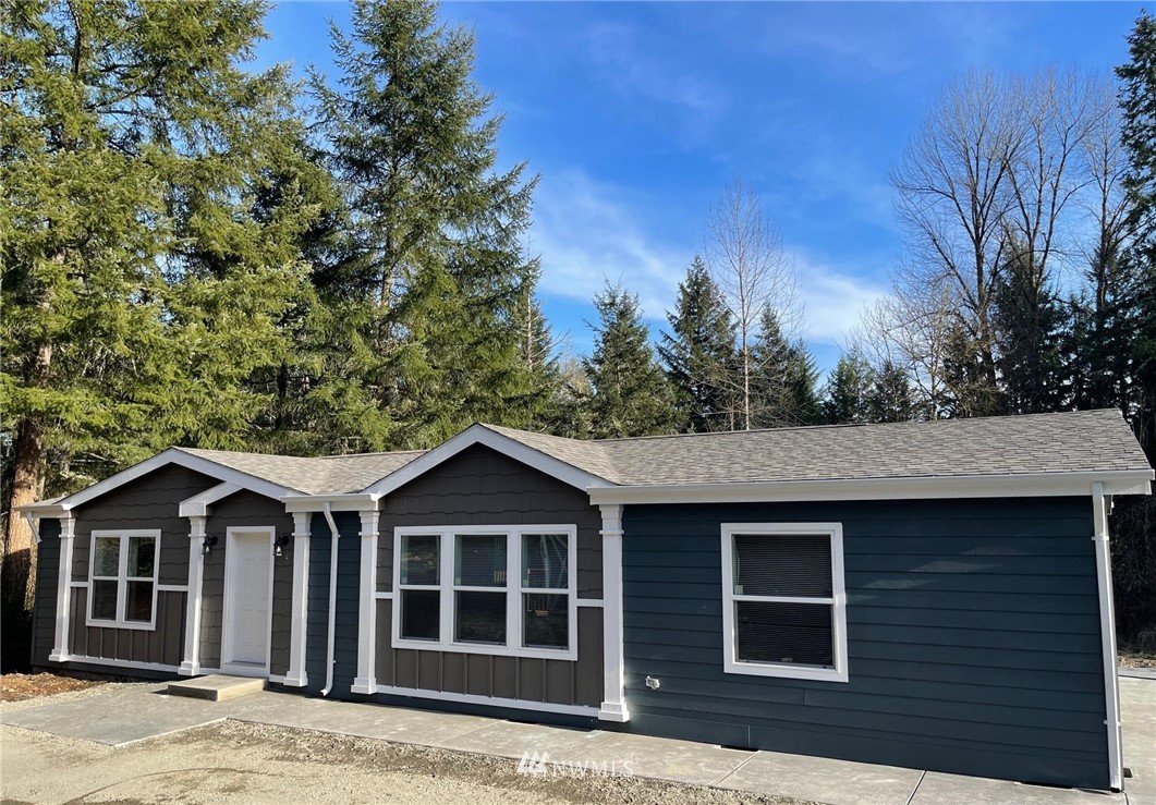 813 Tipsoo Loop South Rainier, WA 98576 - Photo 1 of 37