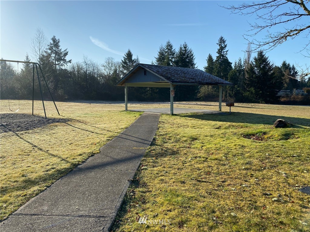 813 Tipsoo Loop South Rainier, WA 98576 - Photo 35 of 37