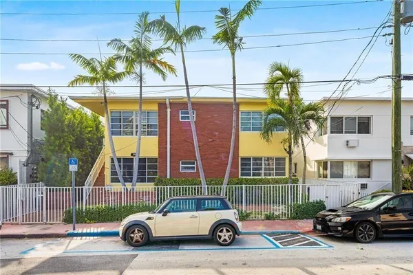 $1,475 | 6944 Byron Avenue, Unit 16, Miami Beach, FL 33141