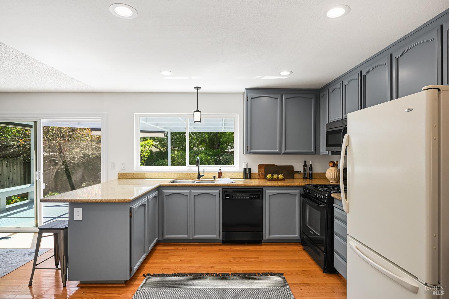 501 Firelight Drive Santa Rosa, CA 95403 - Photo 16 of 49