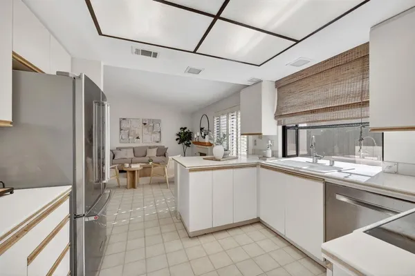 $979,000 | 13025 Avenida Marbella, San Diego, CA 92128