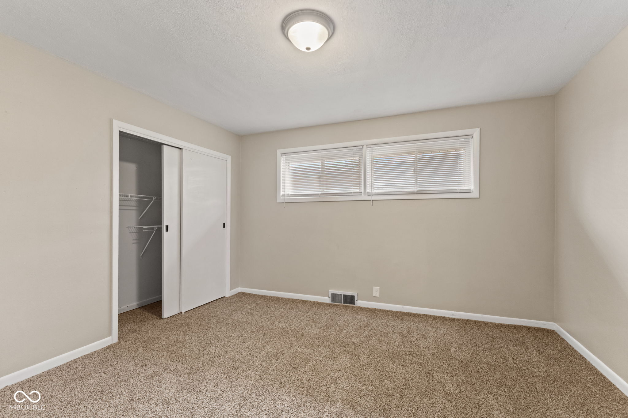 2545 Franklin Street Columbus, IN 47201 - Photo 11 of 51