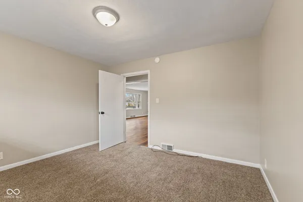 $330,000 | 2545 Franklin Street, Columbus, IN 47201