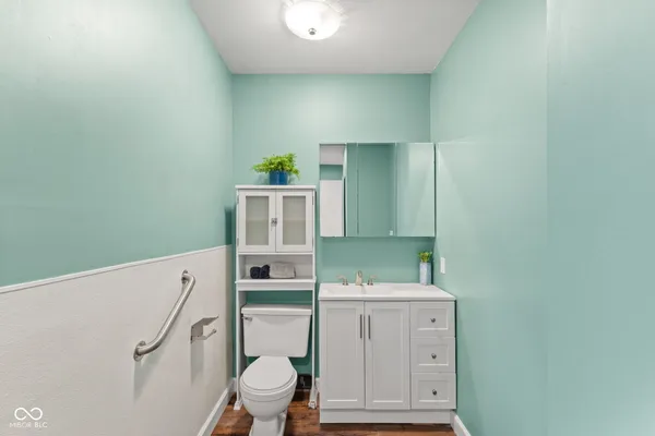 $330,000 | 2545 Franklin Street, Columbus, IN 47201