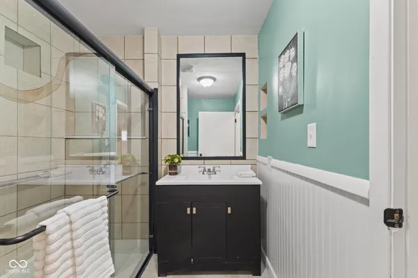 $330,000 | 2545 Franklin Street, Columbus, IN 47201