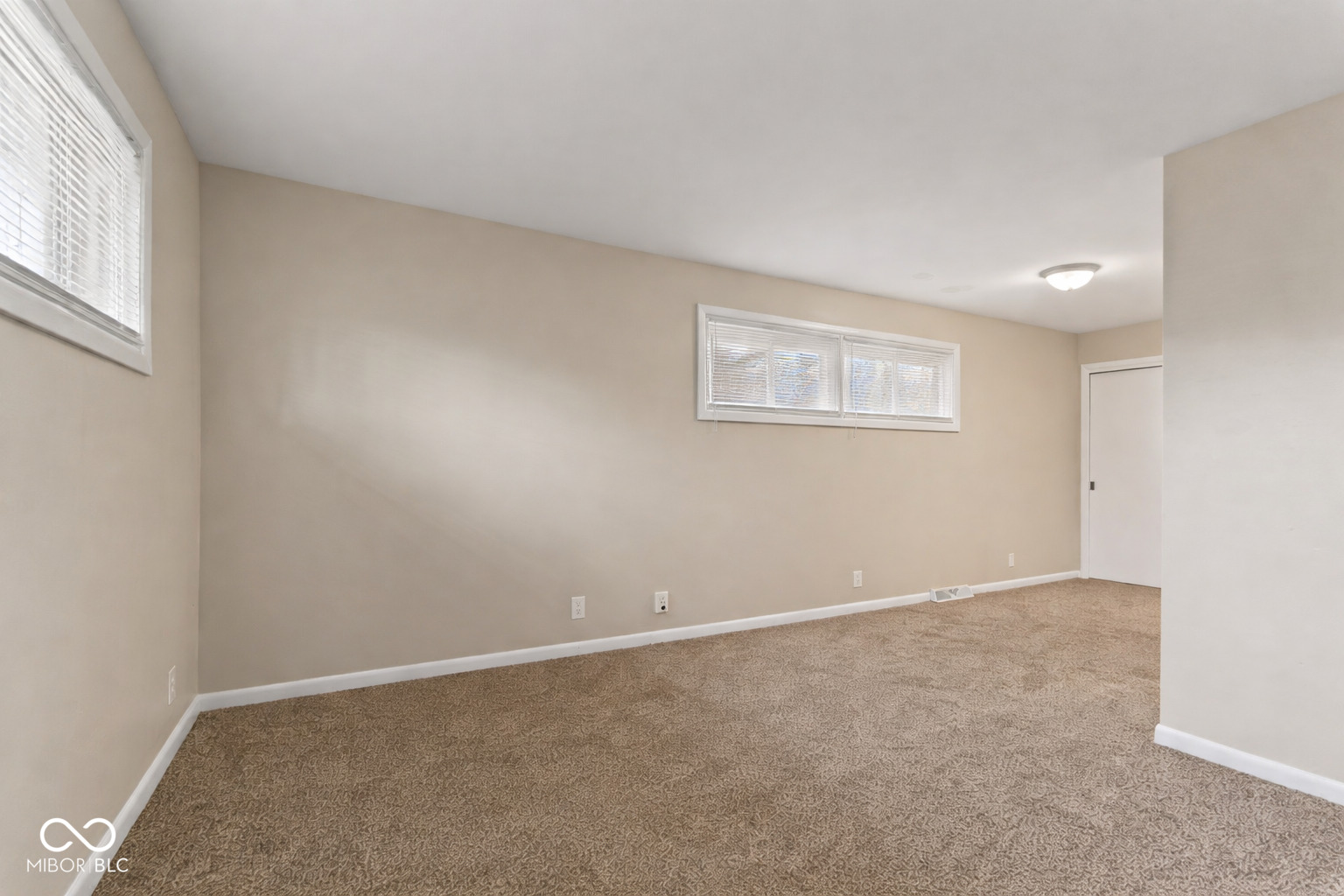 2545 Franklin Street Columbus, IN 47201 - Photo 28 of 51